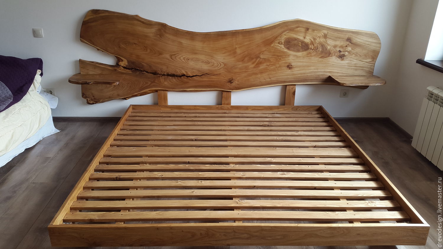 столы кровати из дерева